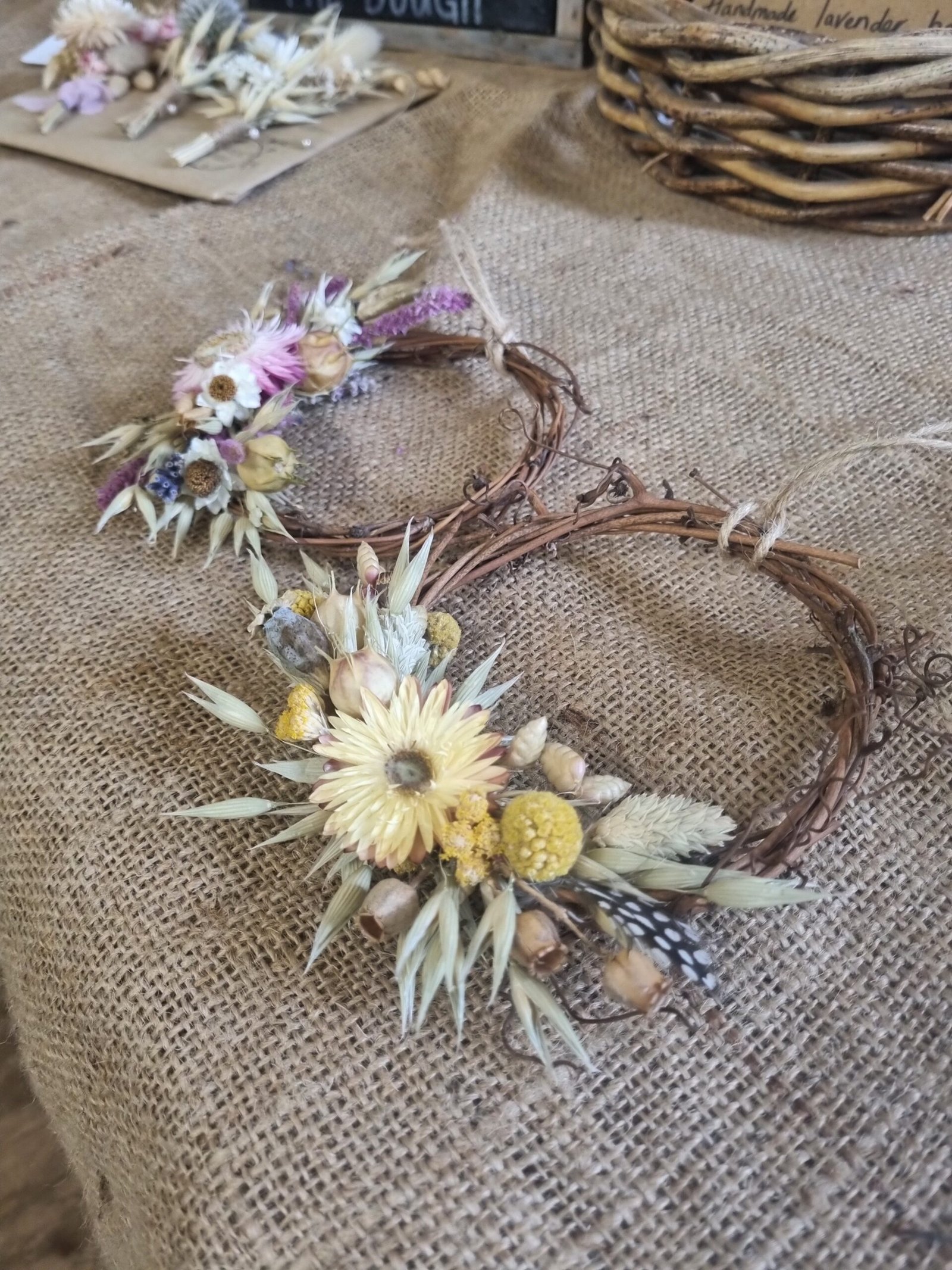 Mini dried flower wreaths - Image 2